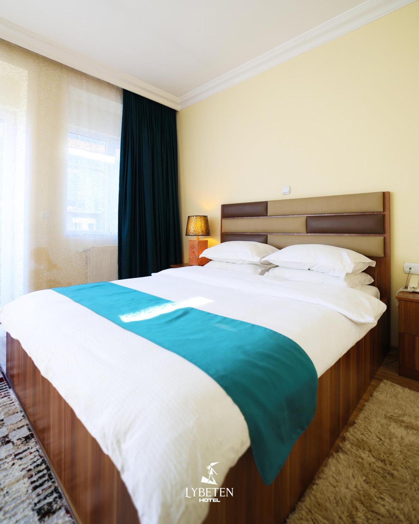 Hotel Lybeten Ferizaj Buitenkant foto